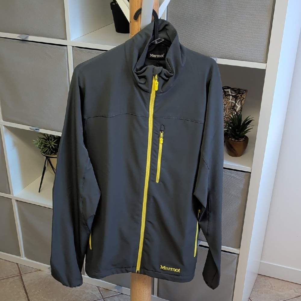 Marmot Men's Dark Gray Jacket with Yellow Accents